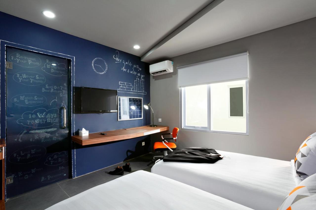 Berry Biz Sunset Road Hotel Seminyak (Bali)